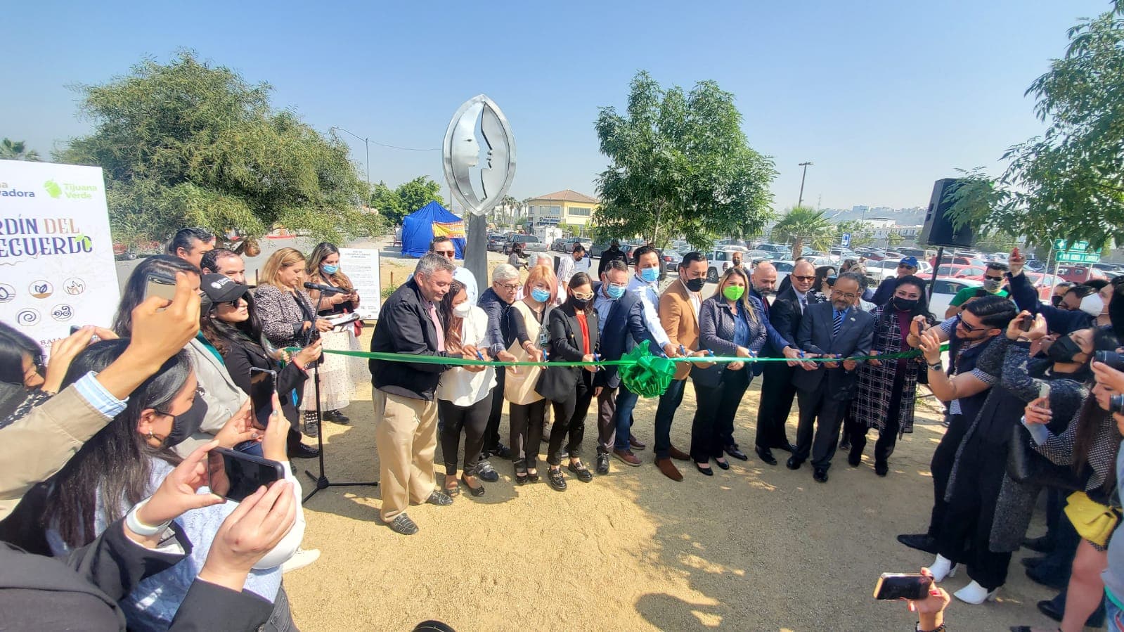 Estrena Tijuana Innovadora jardín escultórico en memoria de víctimas de Covid-19