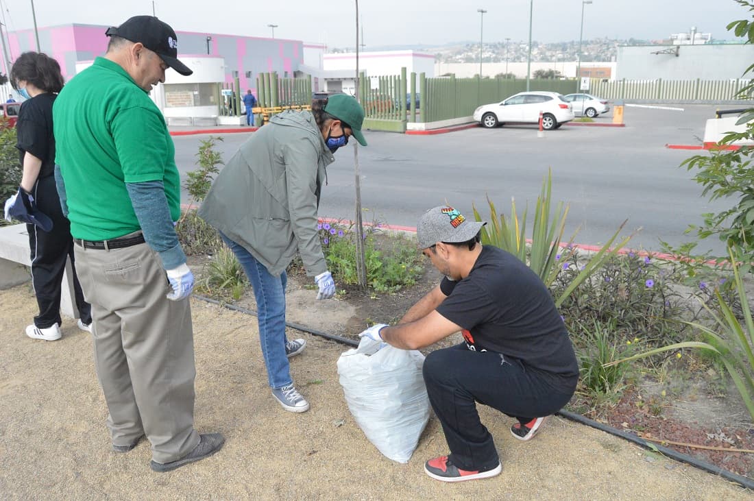 Realizan Tijuana Verde y FIMUBAC jornada de limpieza