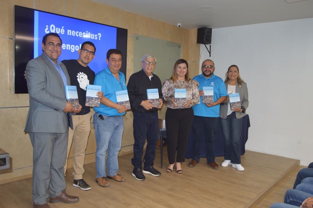 Tijuana Innovadora dona libros a estudiantes de CESUN Universidad