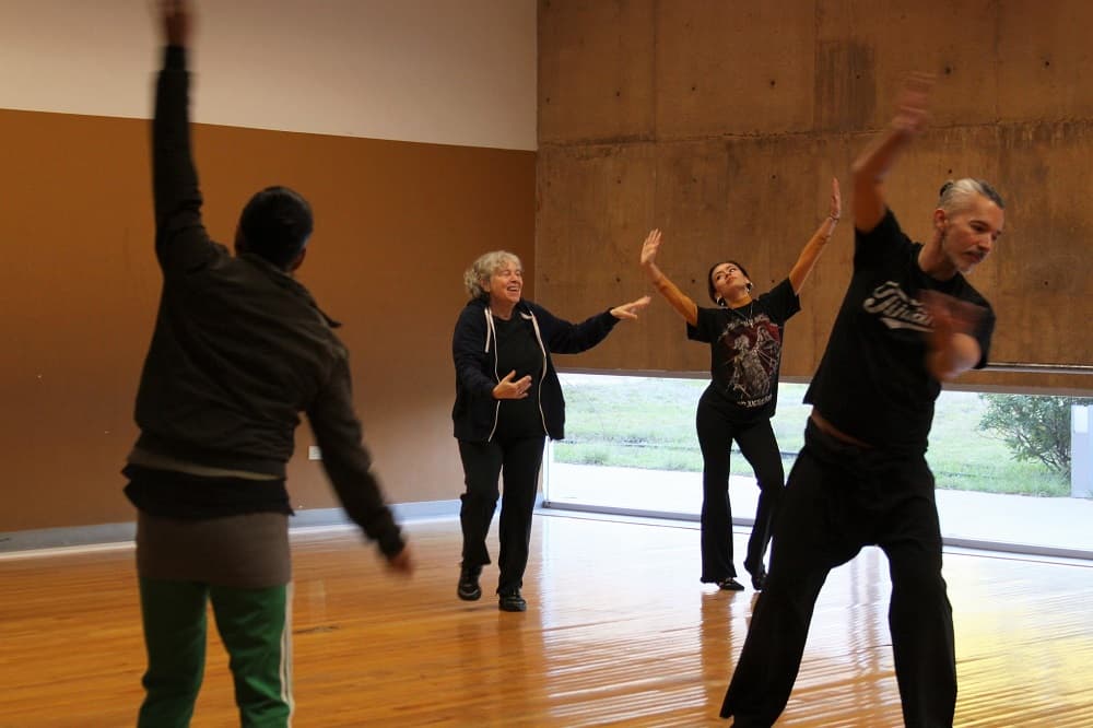 Ayudan a jóvenes a expresarse mejor mediante la danza