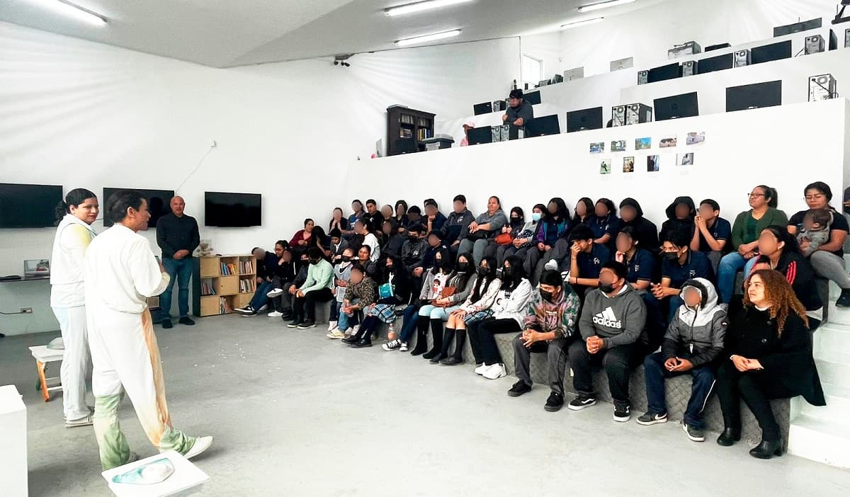 Presenta Casa de las Ideas obra de teatro “Cuéntame” con lenguaje de señas