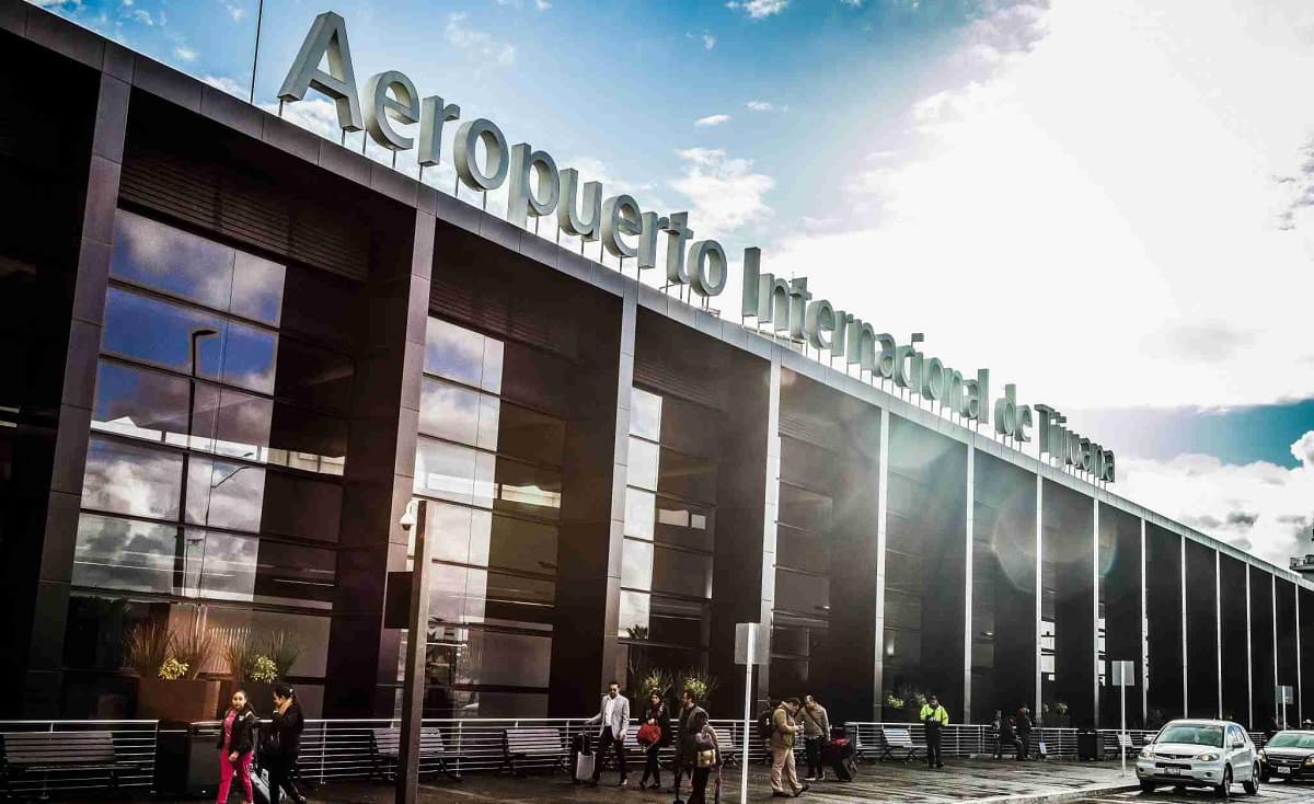Mi aeropuerto está más lindo que el tuyo