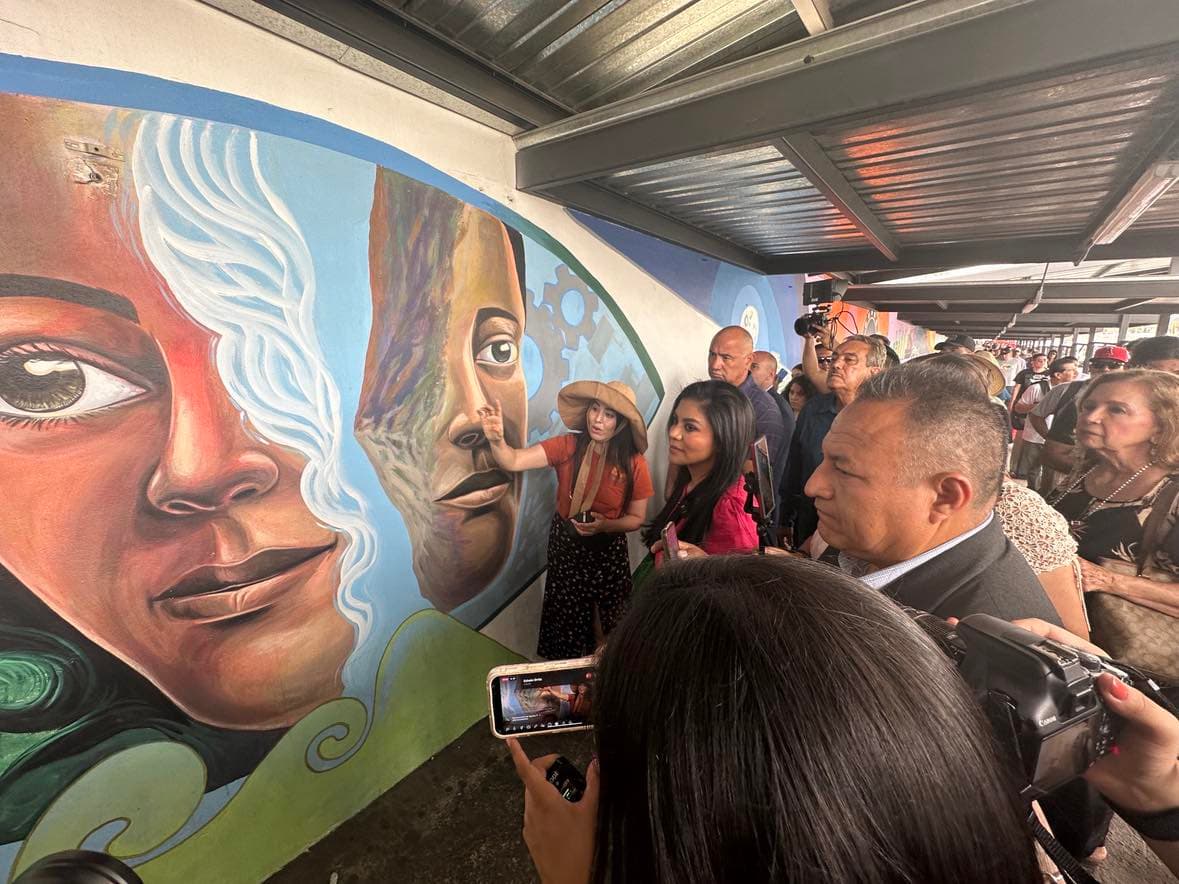 Representan poder femenino en mural de Garita de Otay