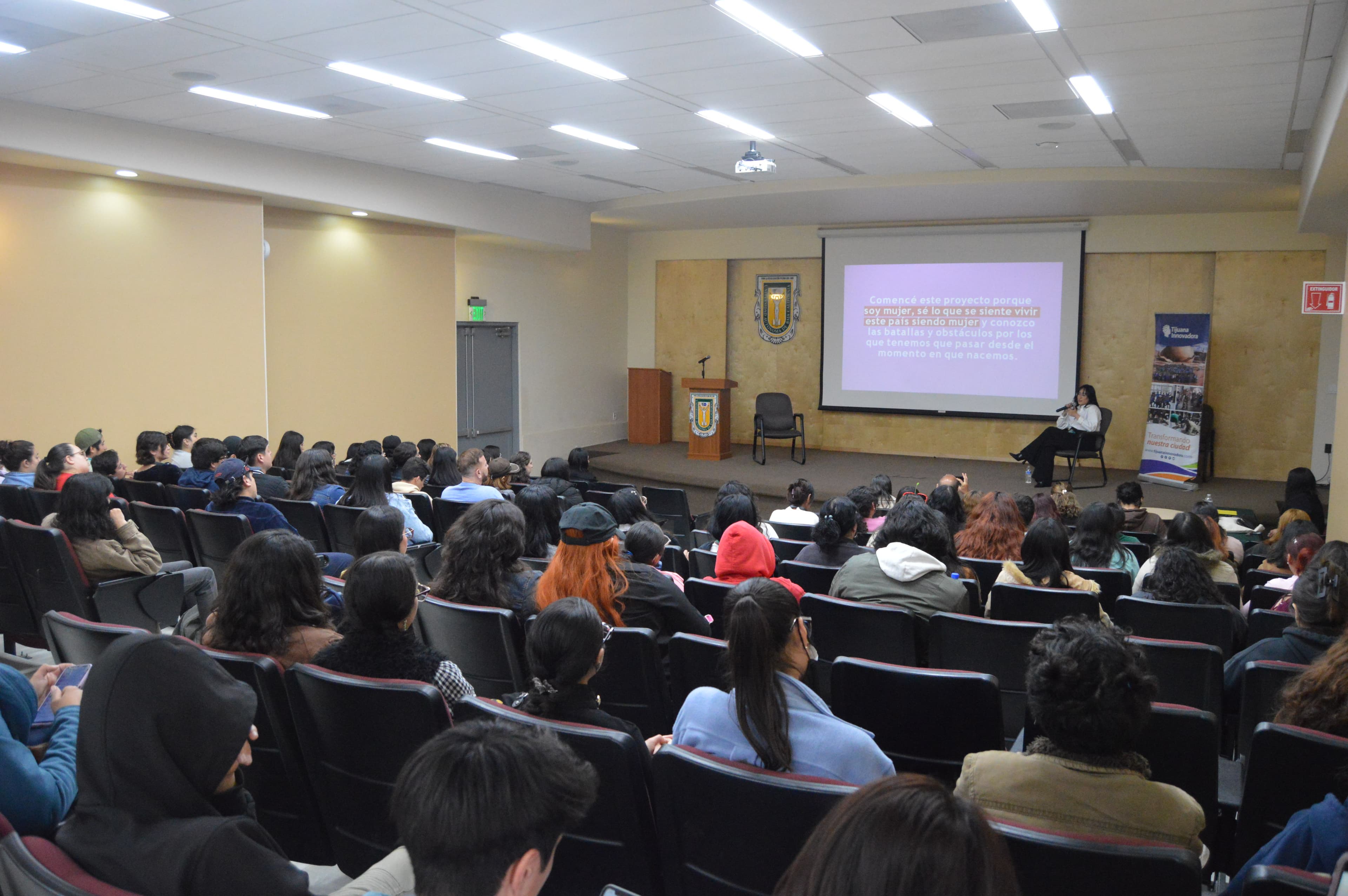 Invitan a jóvenes universitarios a involucrarse en temas de activismo