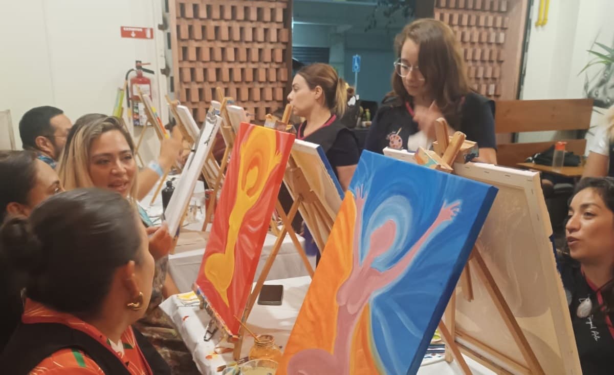 Tijuanenses proyectan su energía interior a través del arte