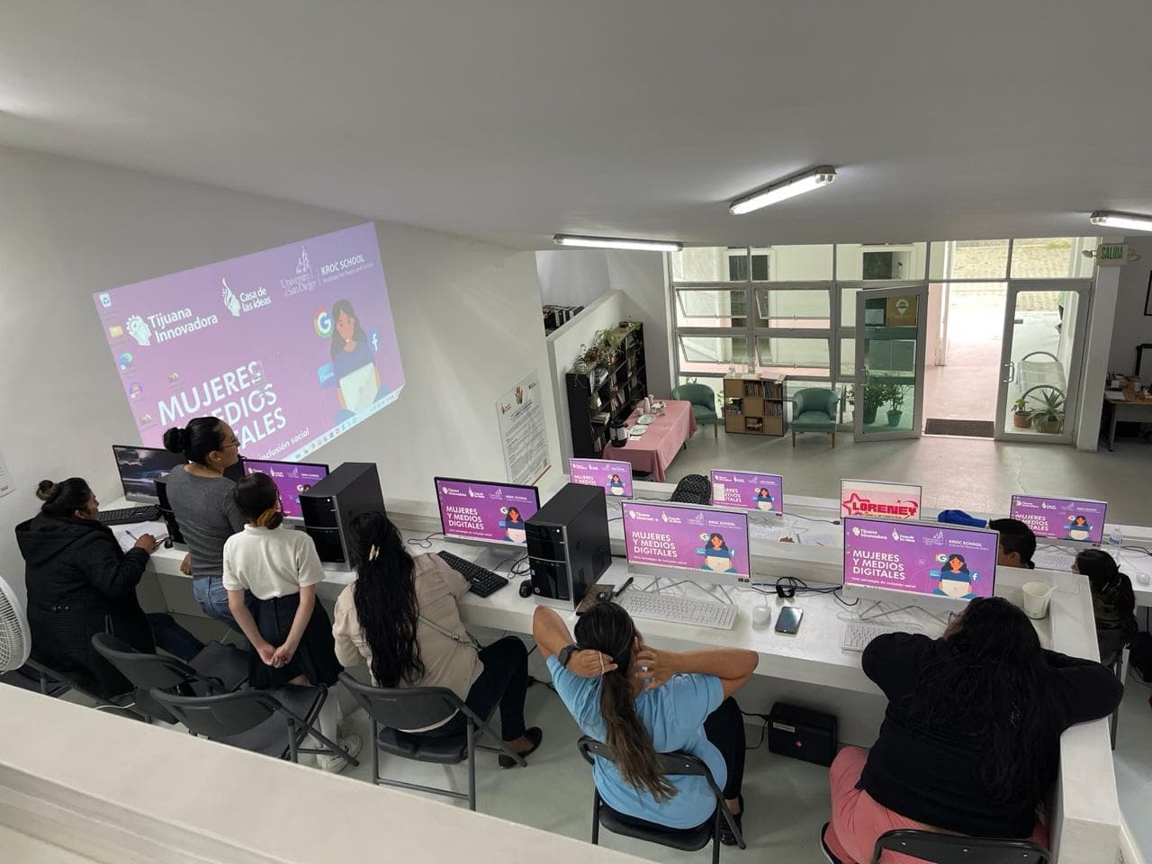 Invitan a madres de familia a taller para aprovechar al máximo los medios digitales
