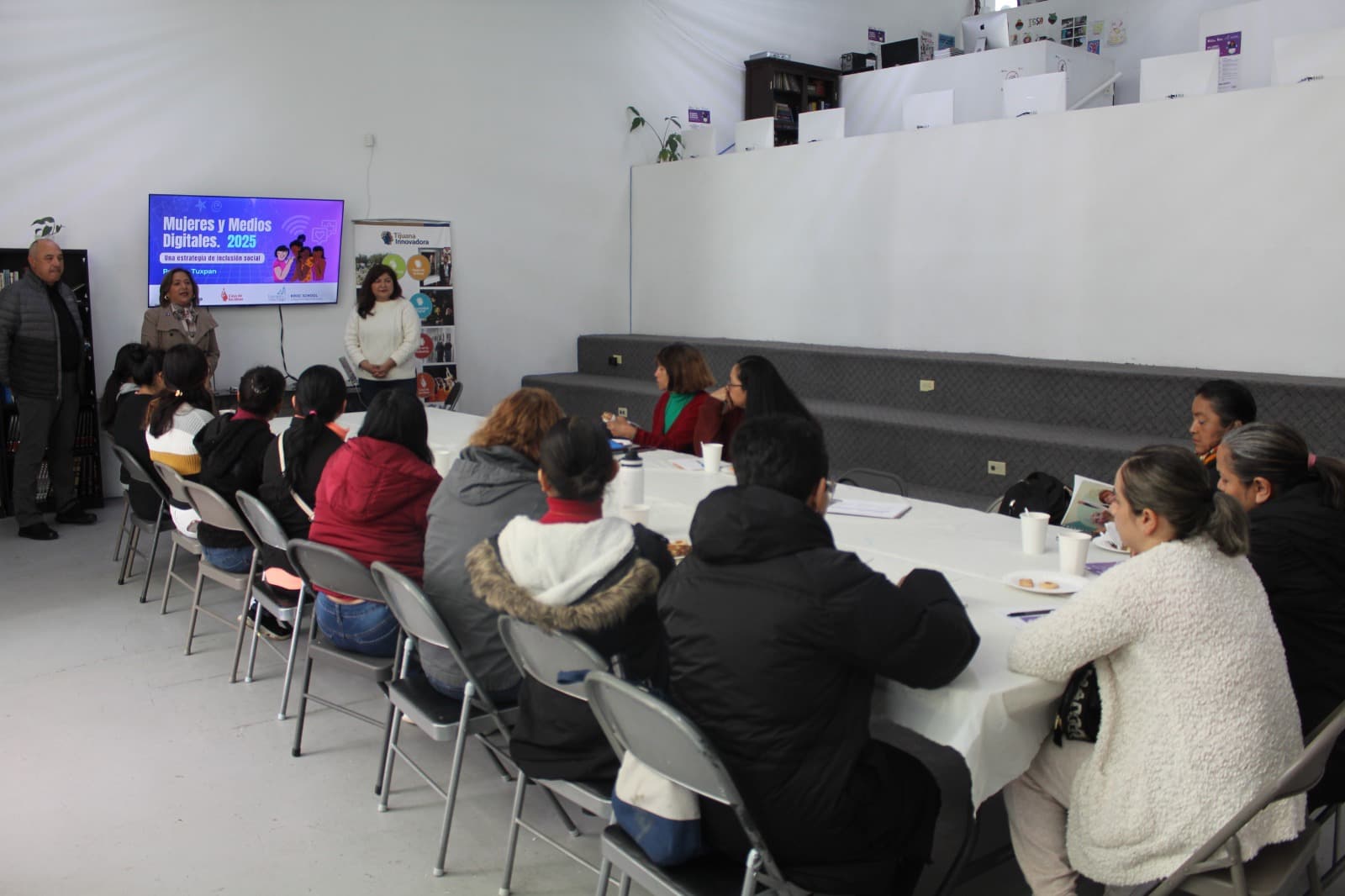 Amas de casa inician taller de empleabilidad y educación por internet
