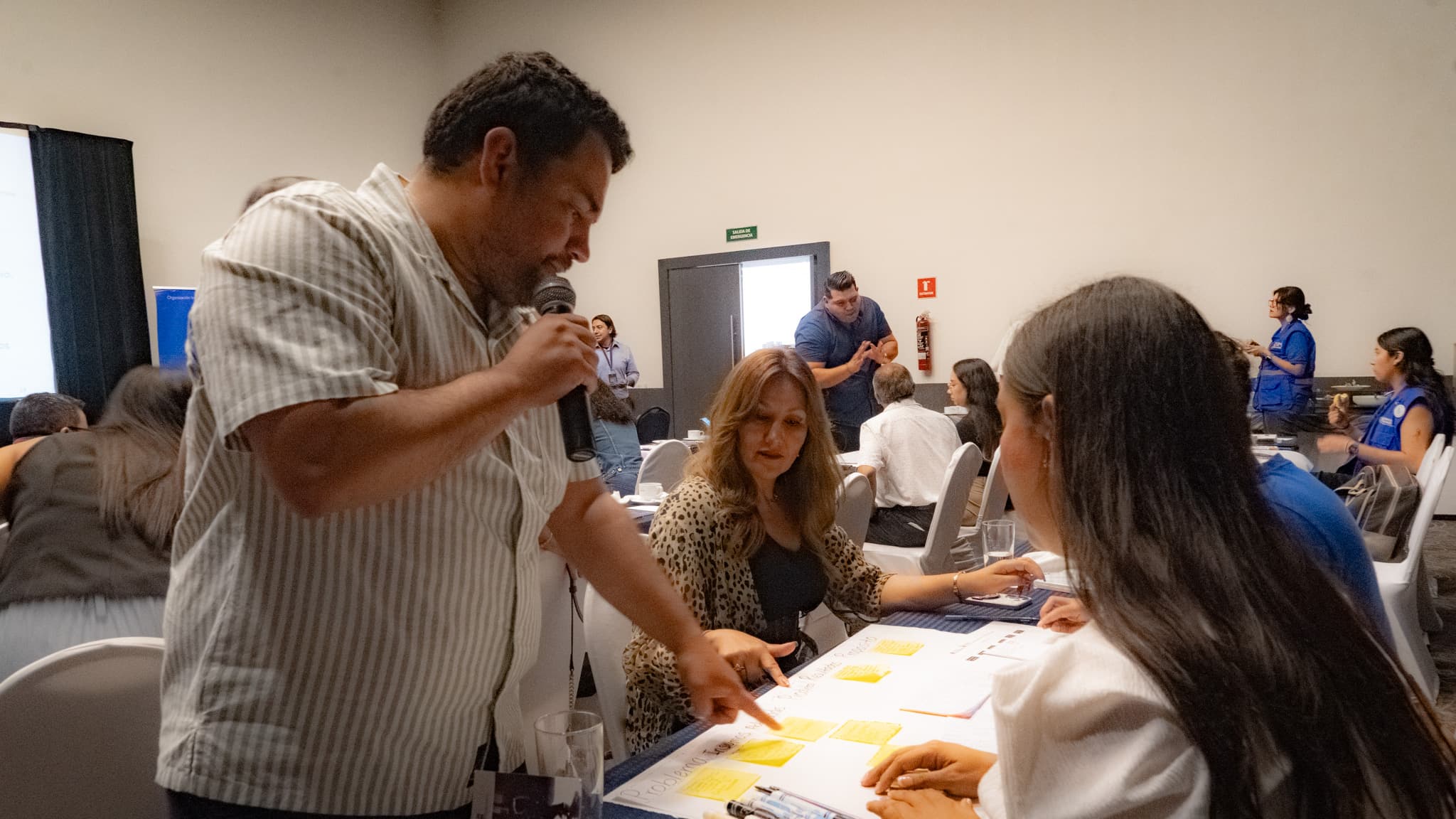 Ayuda Tijuana Innovadora a organizaciones que atienden a migrantes a realizar su "Teoría de cambio"