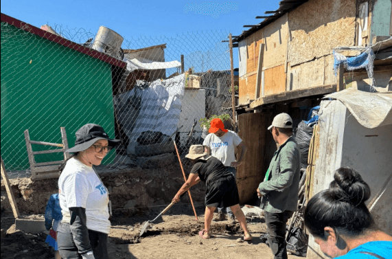 Tijuana Innovadora apoya a Techo a construir casas para familias en pobreza extrema